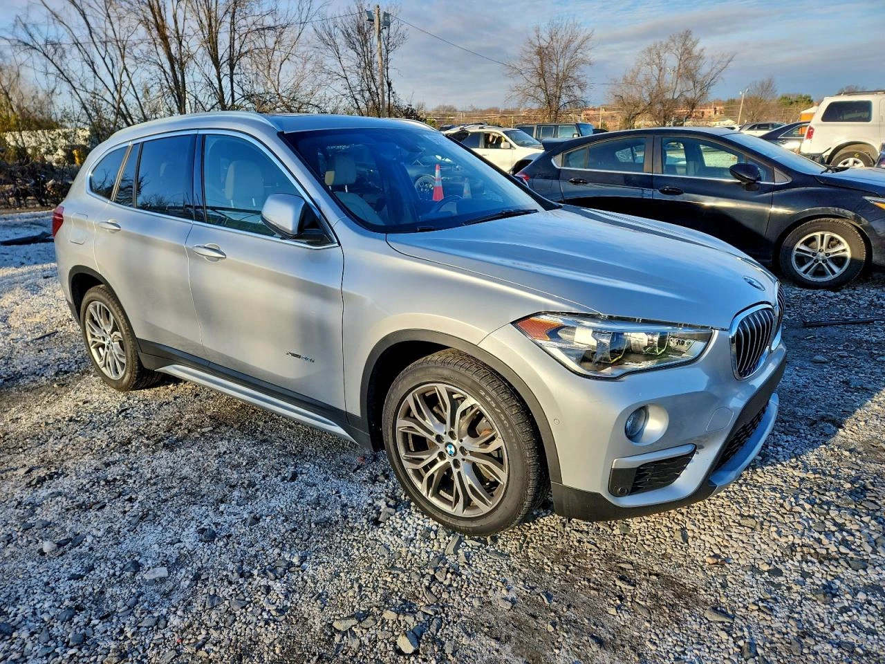BMW X1 2l xDrive28I - изображение 4