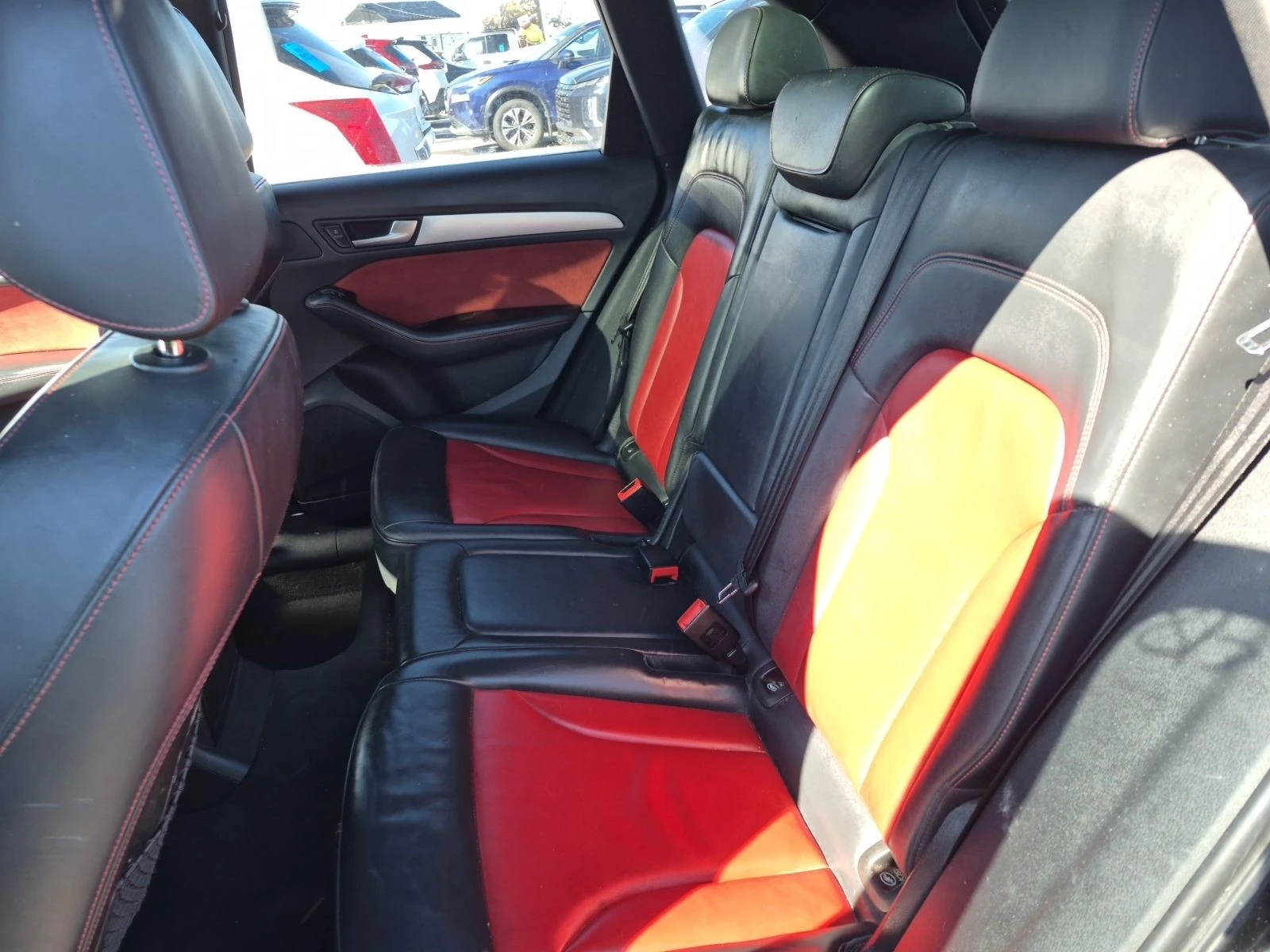 Audi SQ5 3.0T TECHNIK С РЕГИСТРАЦИЯ & АВТО КРЕДИТ , снимка 8 - Автомобили и джипове - 53948386