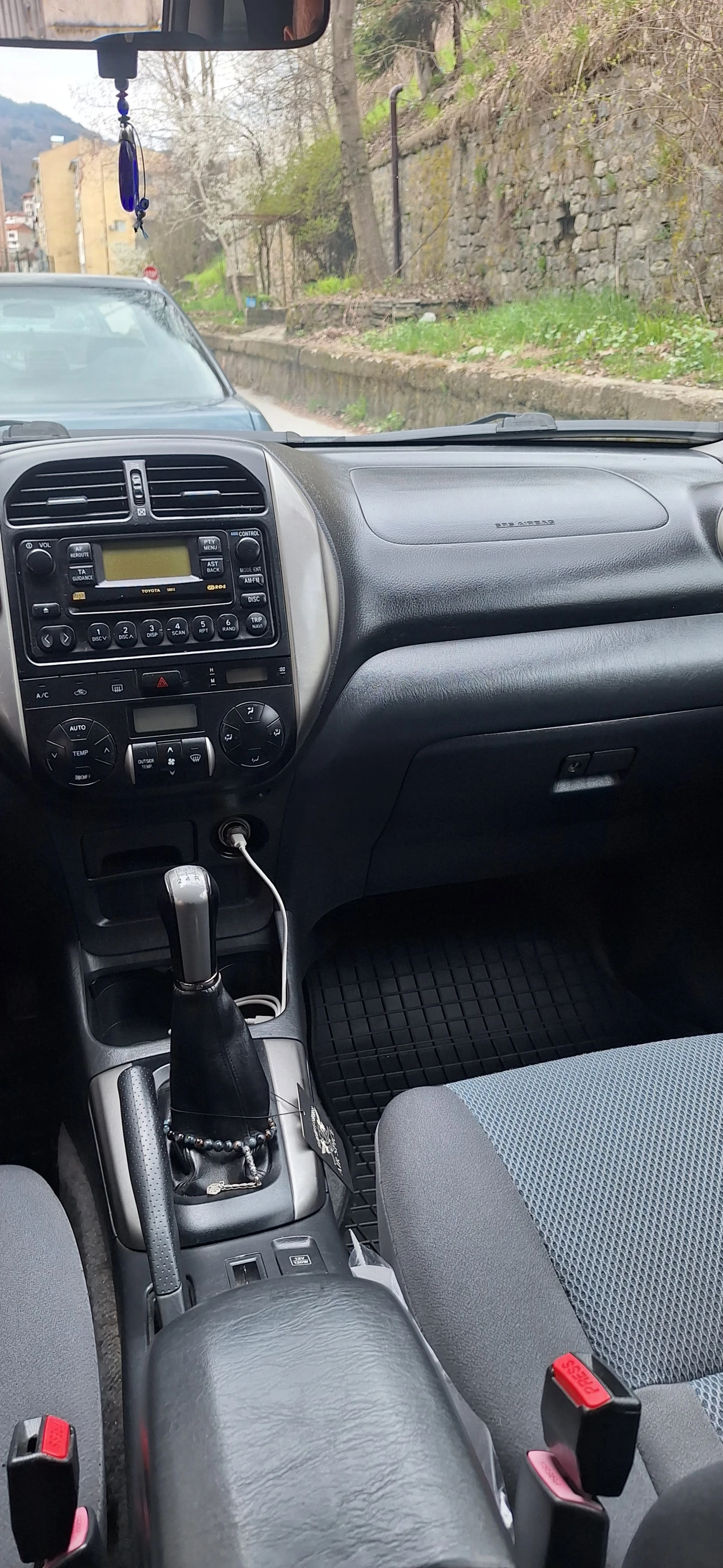 Toyota Rav4, снимка 7 - Автомобили и джипове - 54180121