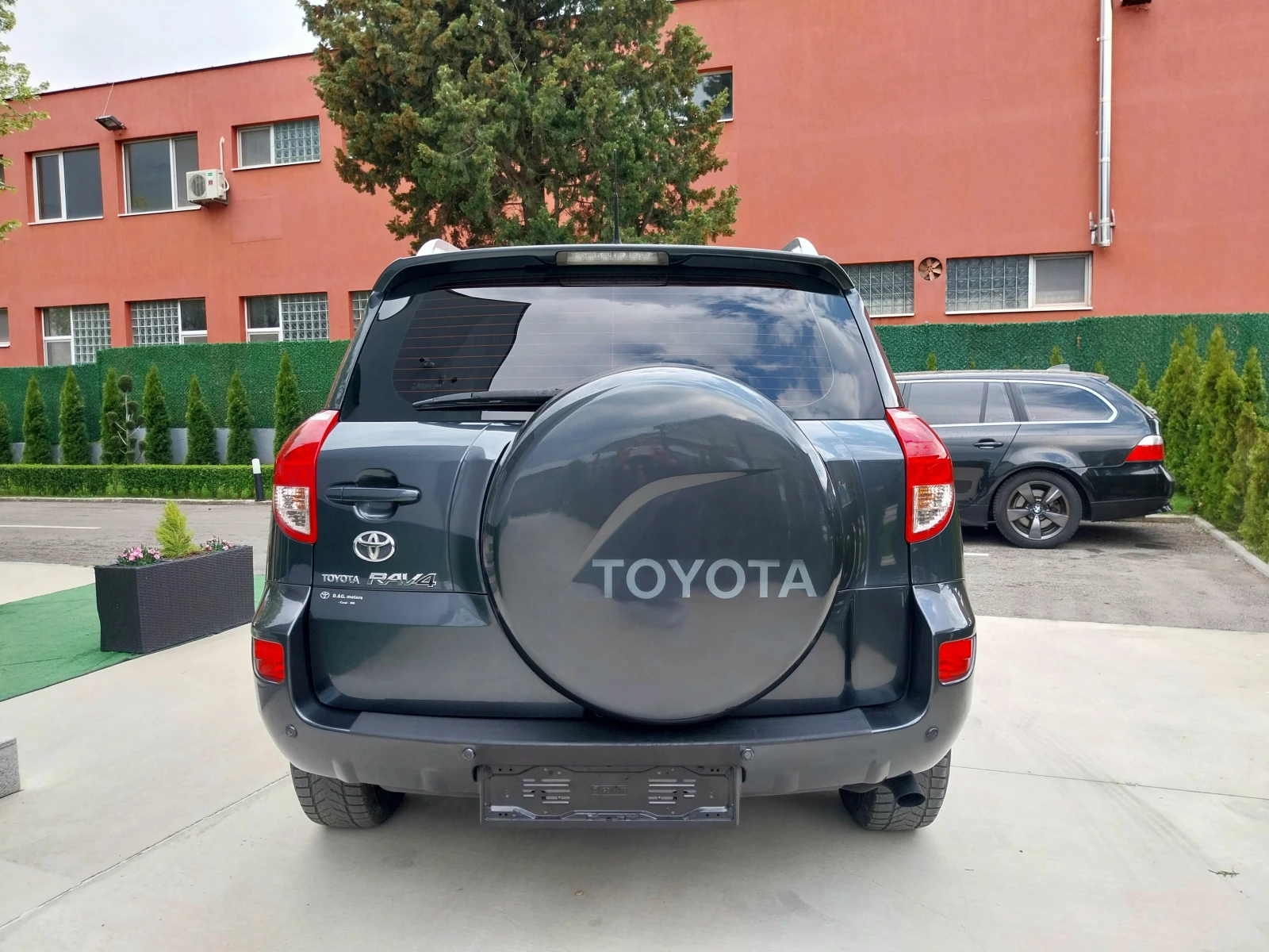 Toyota Rav4 2.2 D4D 136ks/4x4/НАВИ/TOP/, снимка 15 - Автомобили и джипове - 54394966