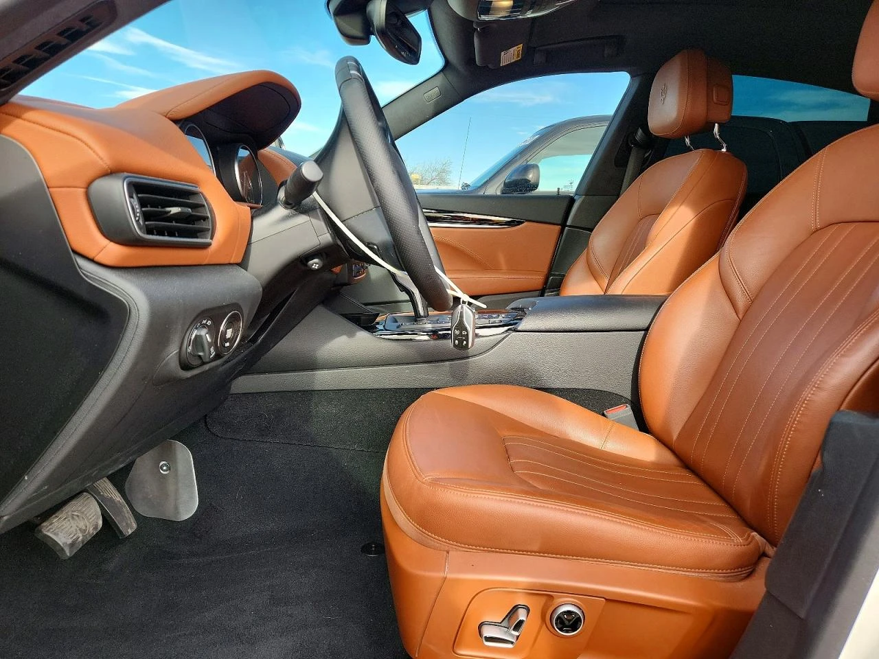 Maserati Levante 3.0l Base GT* CARFAX* РЕАЛНИ КИЛОМЕТРИ* , снимка 7 - Автомобили и джипове - 54583240
