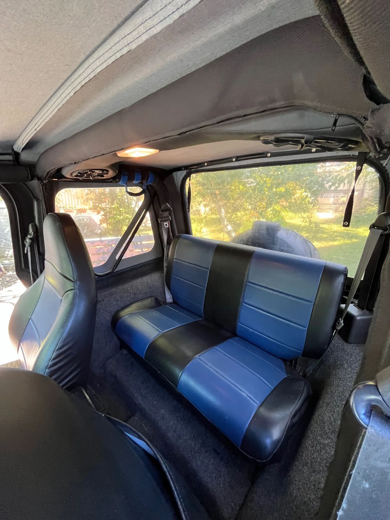 Jeep Wrangler, снимка 10 - Автомобили и джипове - 55242643