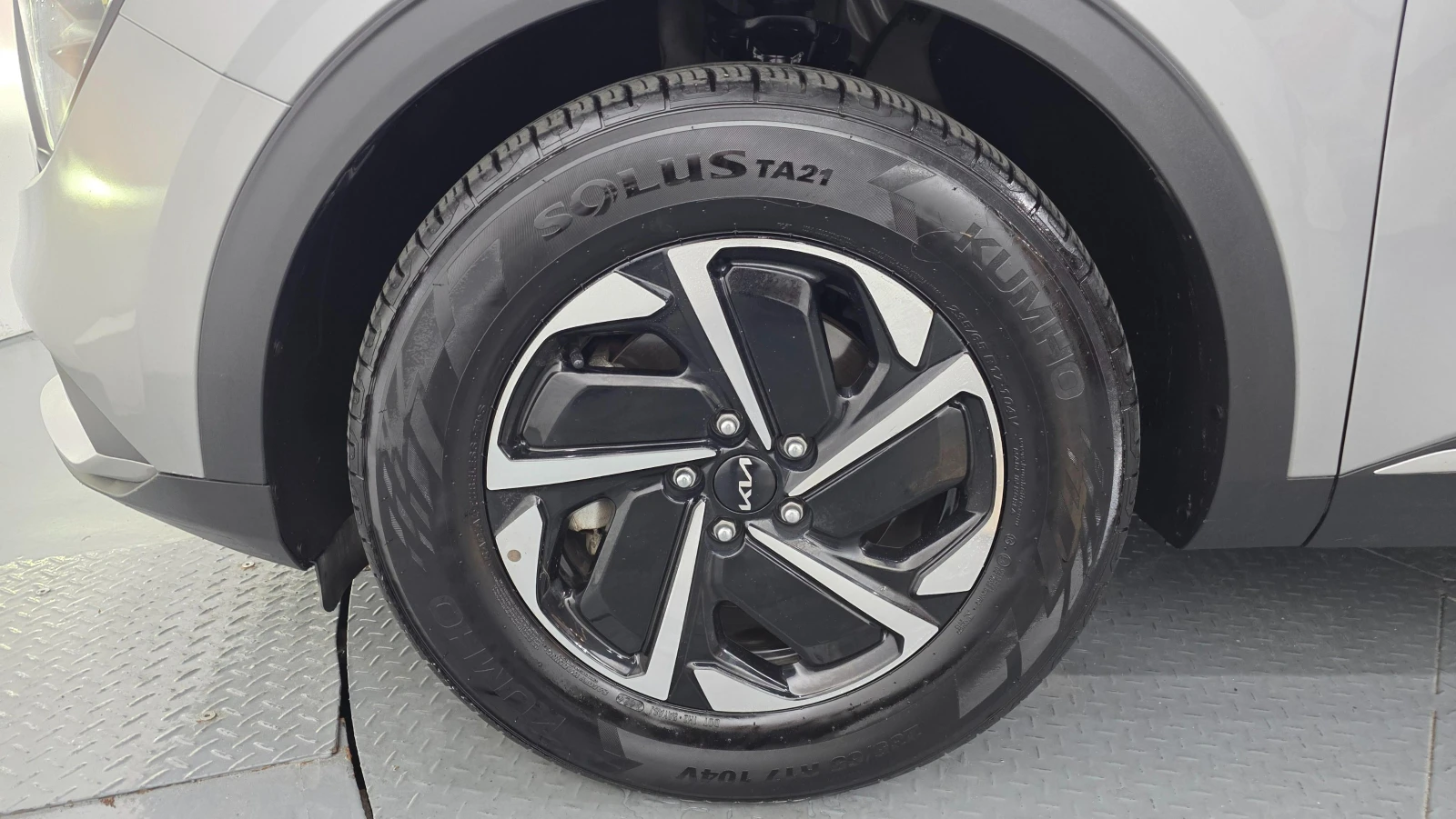 Kia Sportage 1.6 HEV Prestige 4x4* DISTRONIC* ПОДГРЕВ* ОБДУХ* , снимка 5 - Автомобили и джипове - 55656184
