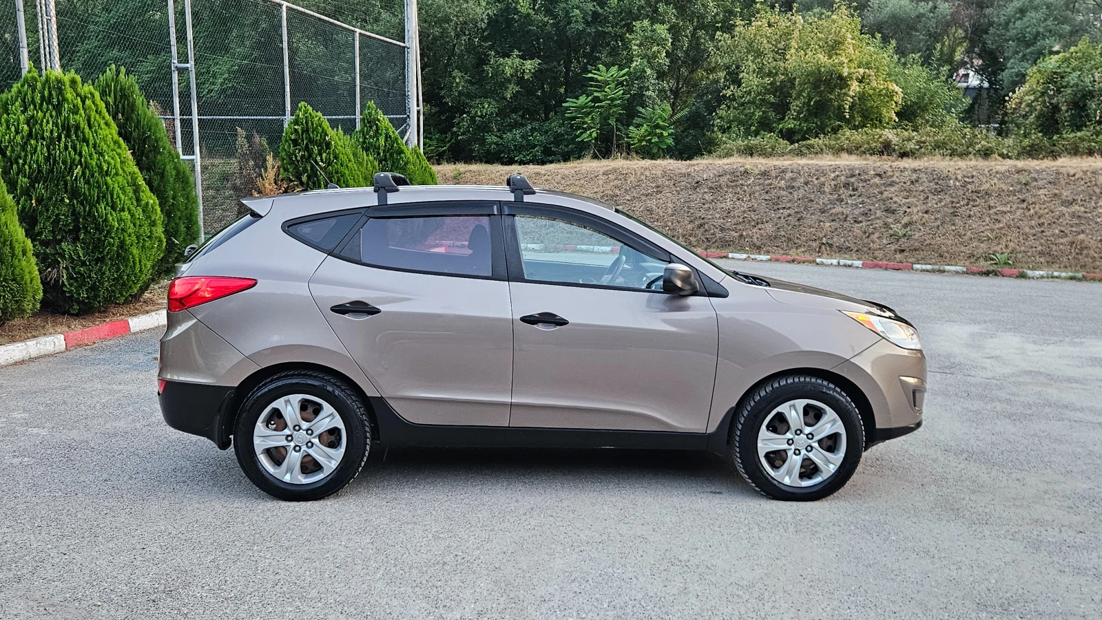 Hyundai IX35 2.4 AVTOMAT/KLIMATIK/EURO5, снимка 7 - Автомобили и джипове - 55781665
