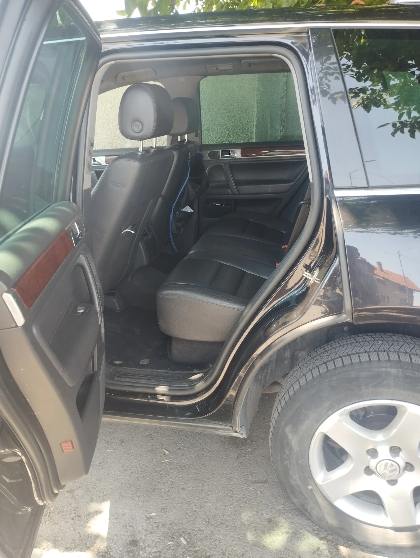 VW Touareg, снимка 5 - Автомобили и джипове - 56215801