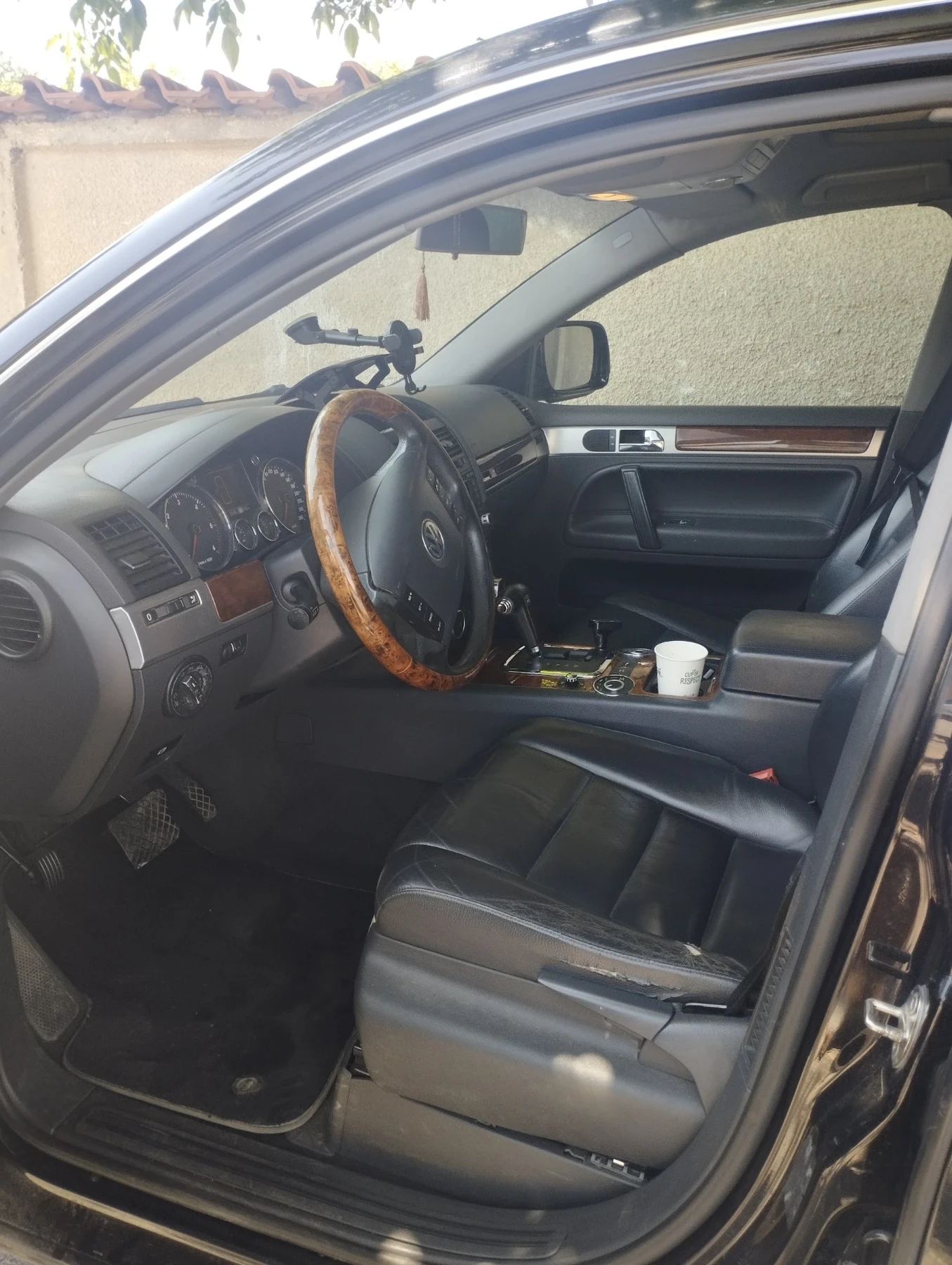 VW Touareg, снимка 8 - Автомобили и джипове - 56215801