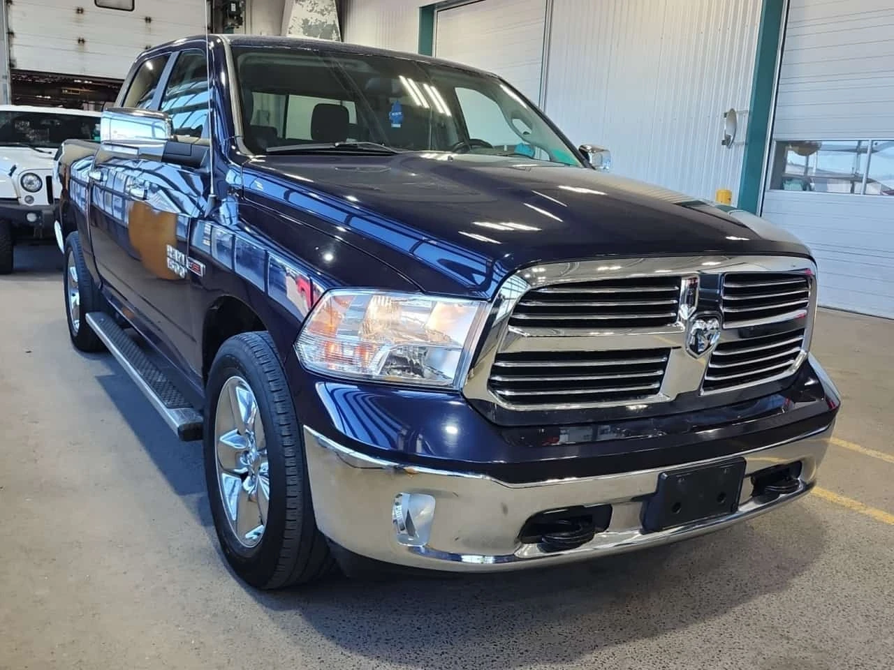 Dodge RAM 1500 * 4wd Crew Cab 140.5" Big Horn Crew Cab Short , снимка 2 - Автомобили и джипове - 56314007
