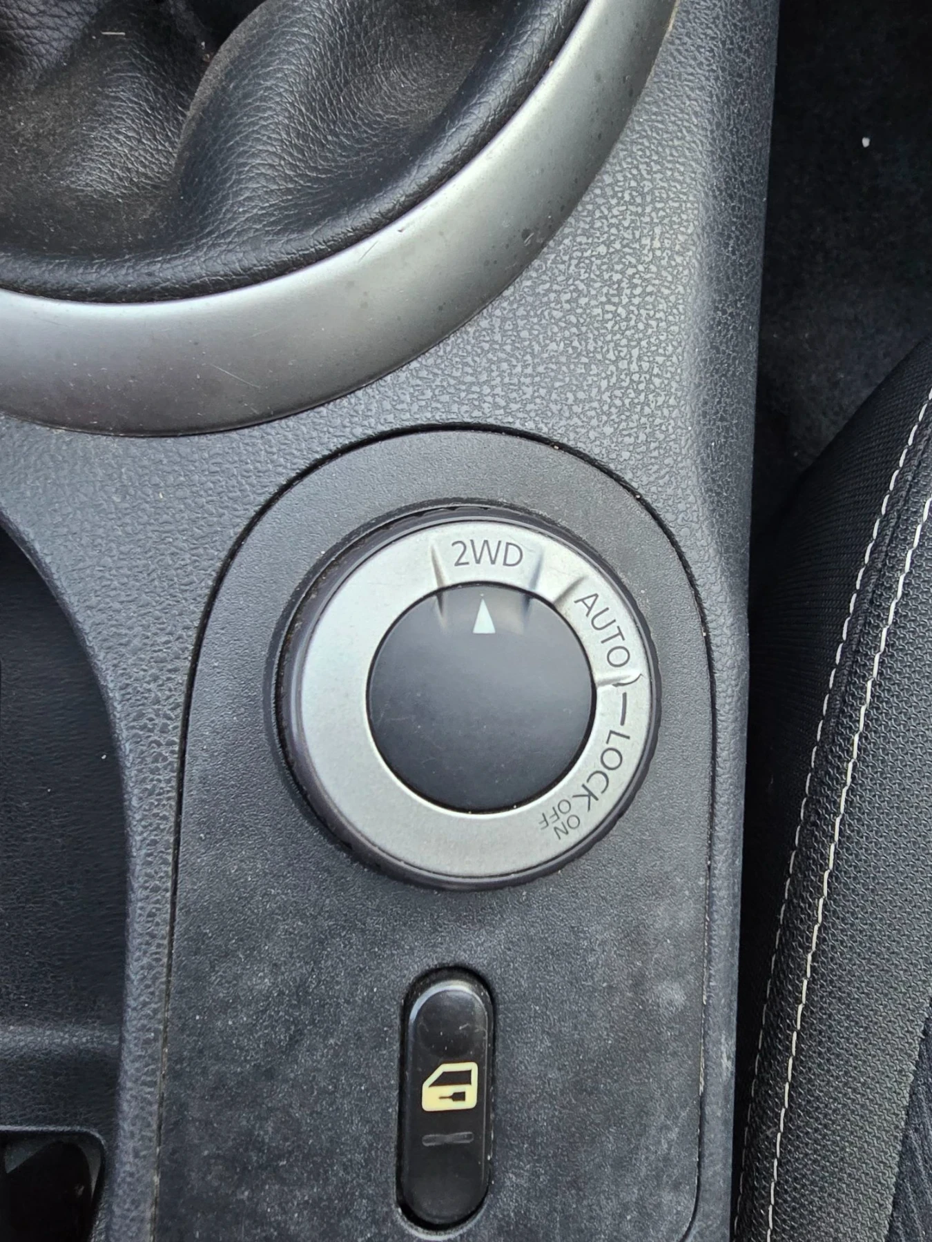 Nissan Qashqai 2.0 DCI, снимка 7 - Автомобили и джипове - 56508519