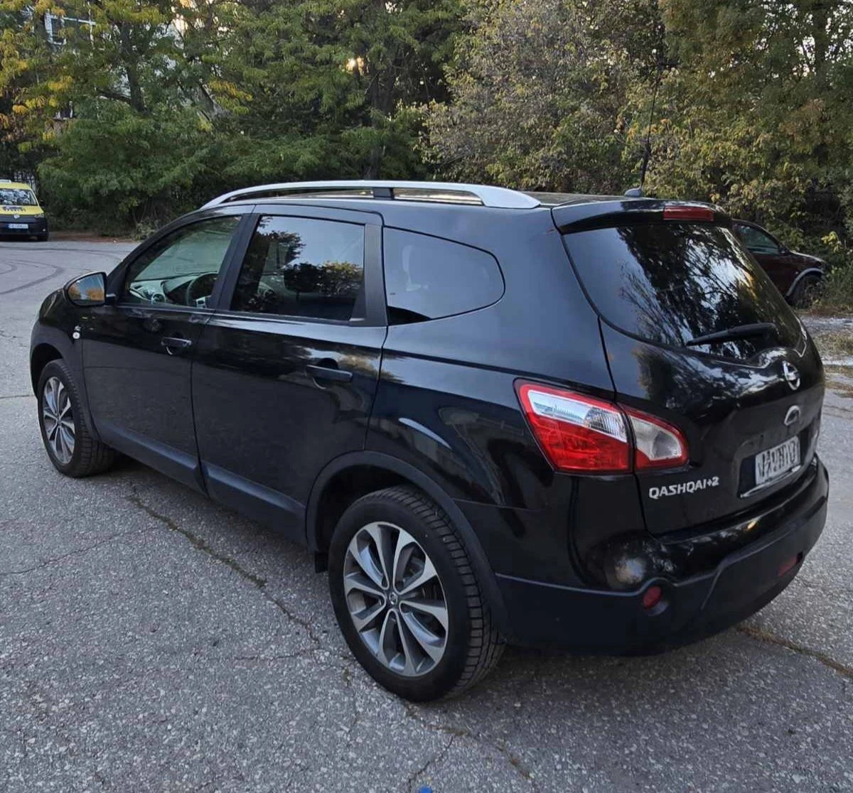 Nissan Qashqai 2.0 DCI, снимка 3 - Автомобили и джипове - 56508519
