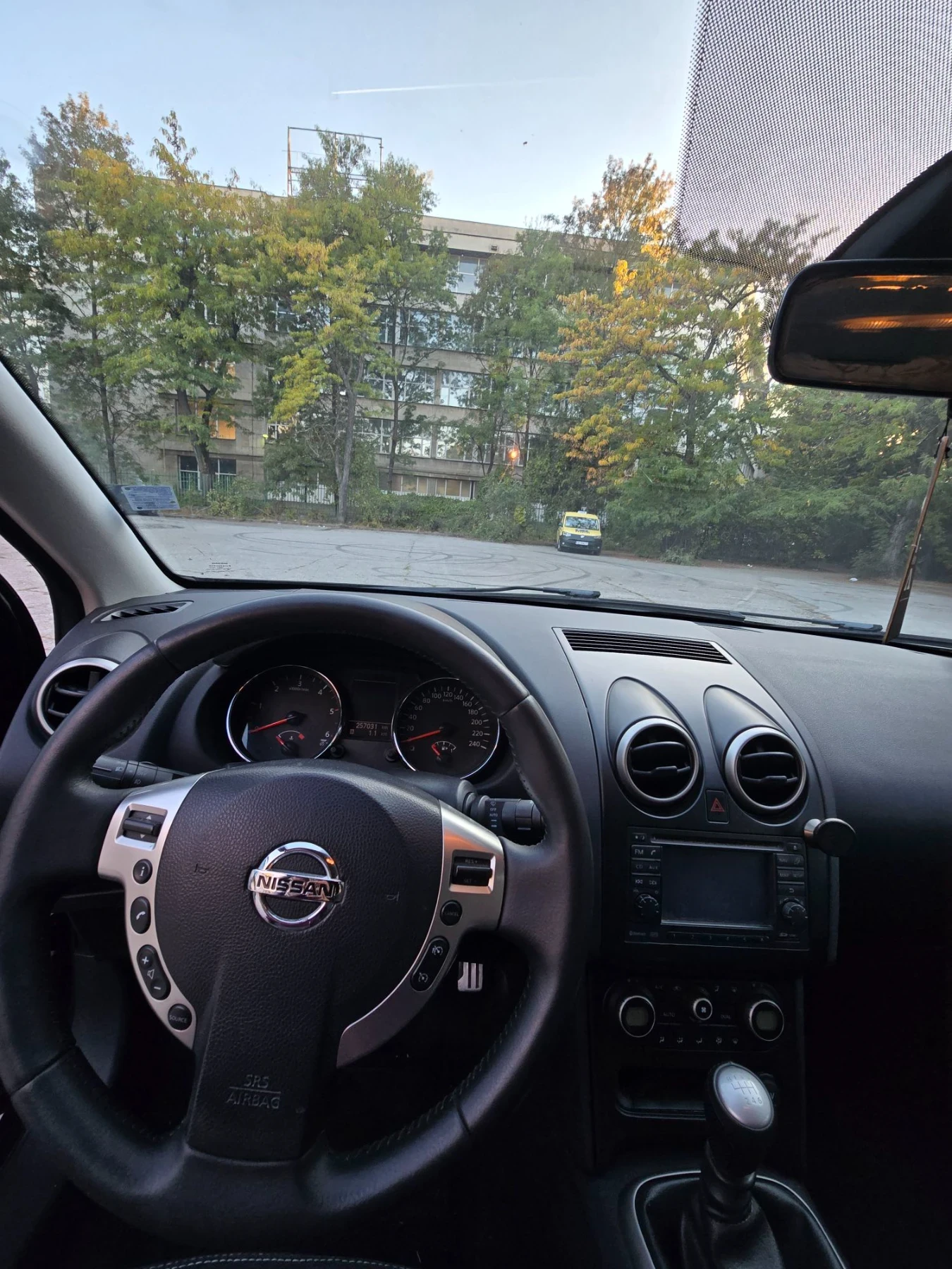 Nissan Qashqai 2.0 DCI, снимка 6 - Автомобили и джипове - 56508519