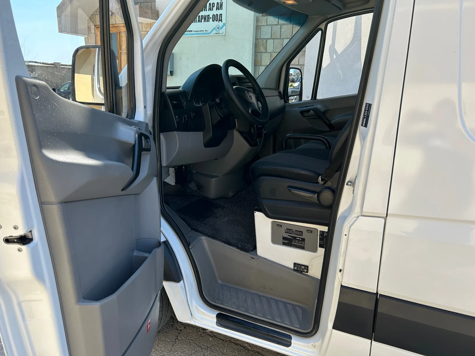 Mercedes-Benz Sprinter 316 2.2CDI КЛИМАТИК - изображение 8