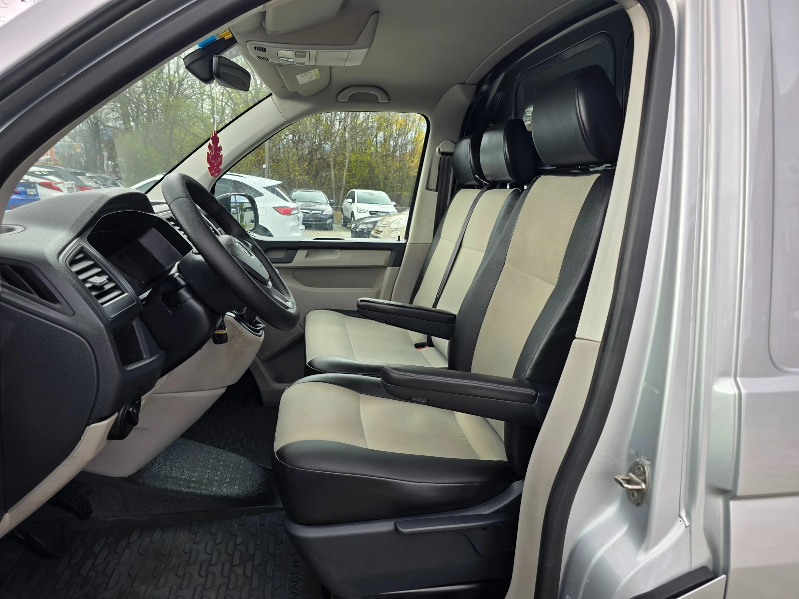 VW Transporter 2.0TDI, 150к.с., 6ск., Внос Италия! - изображение 9