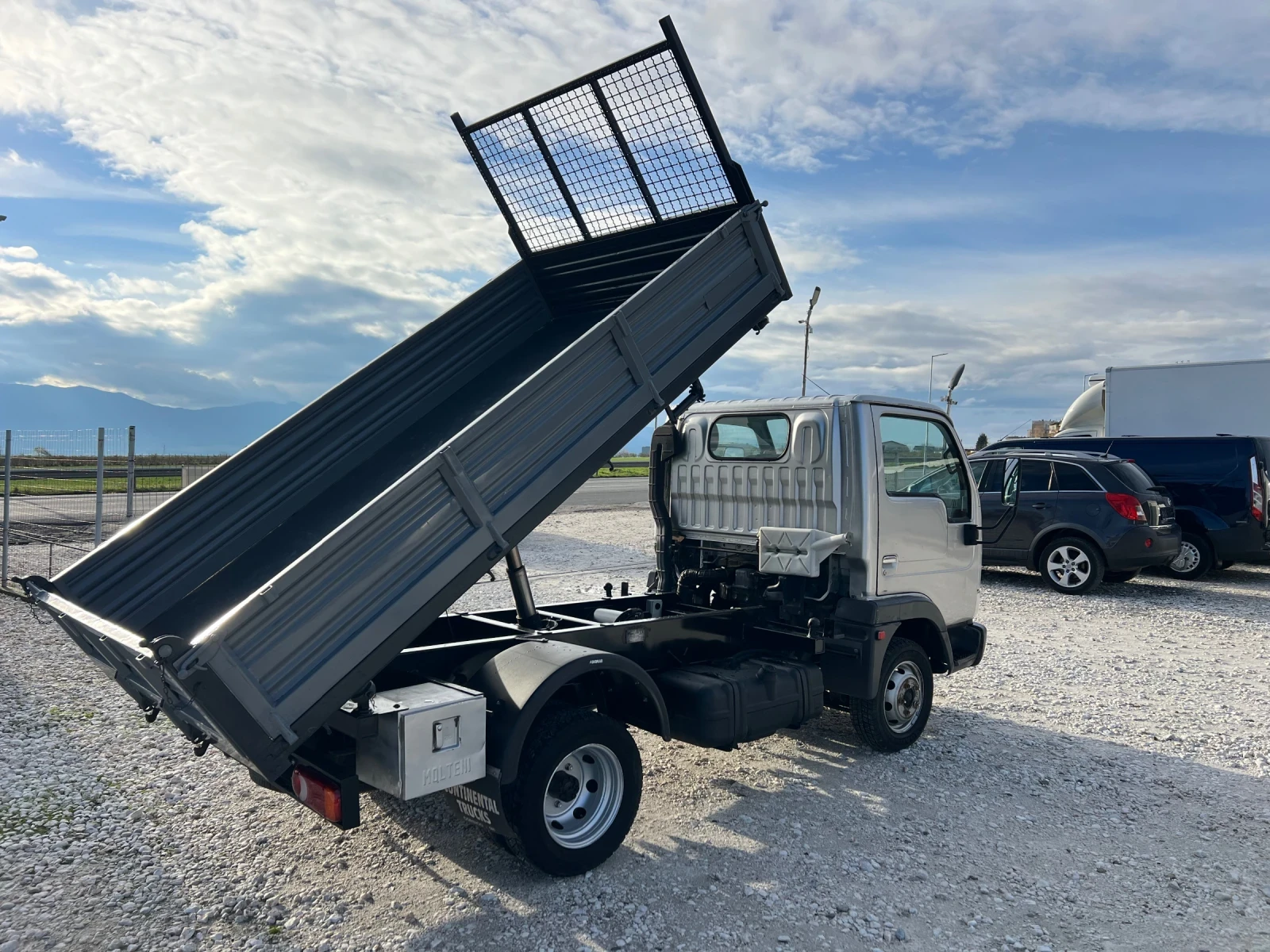 Nissan Capstar 3.0 TDI до 3.5 тона - изображение 5