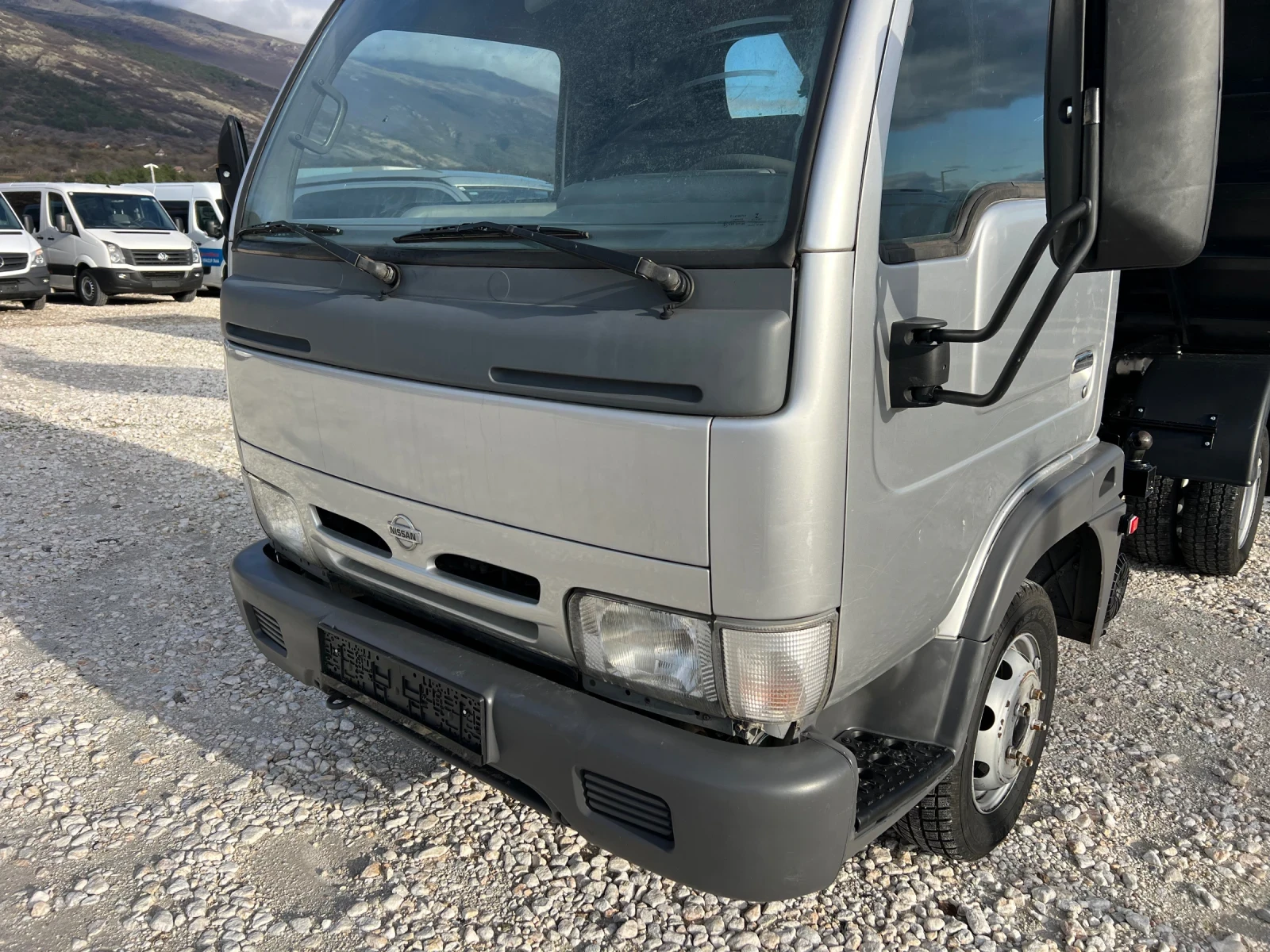 Nissan Capstar 3.0 TDI до 3.5 тона - изображение 4