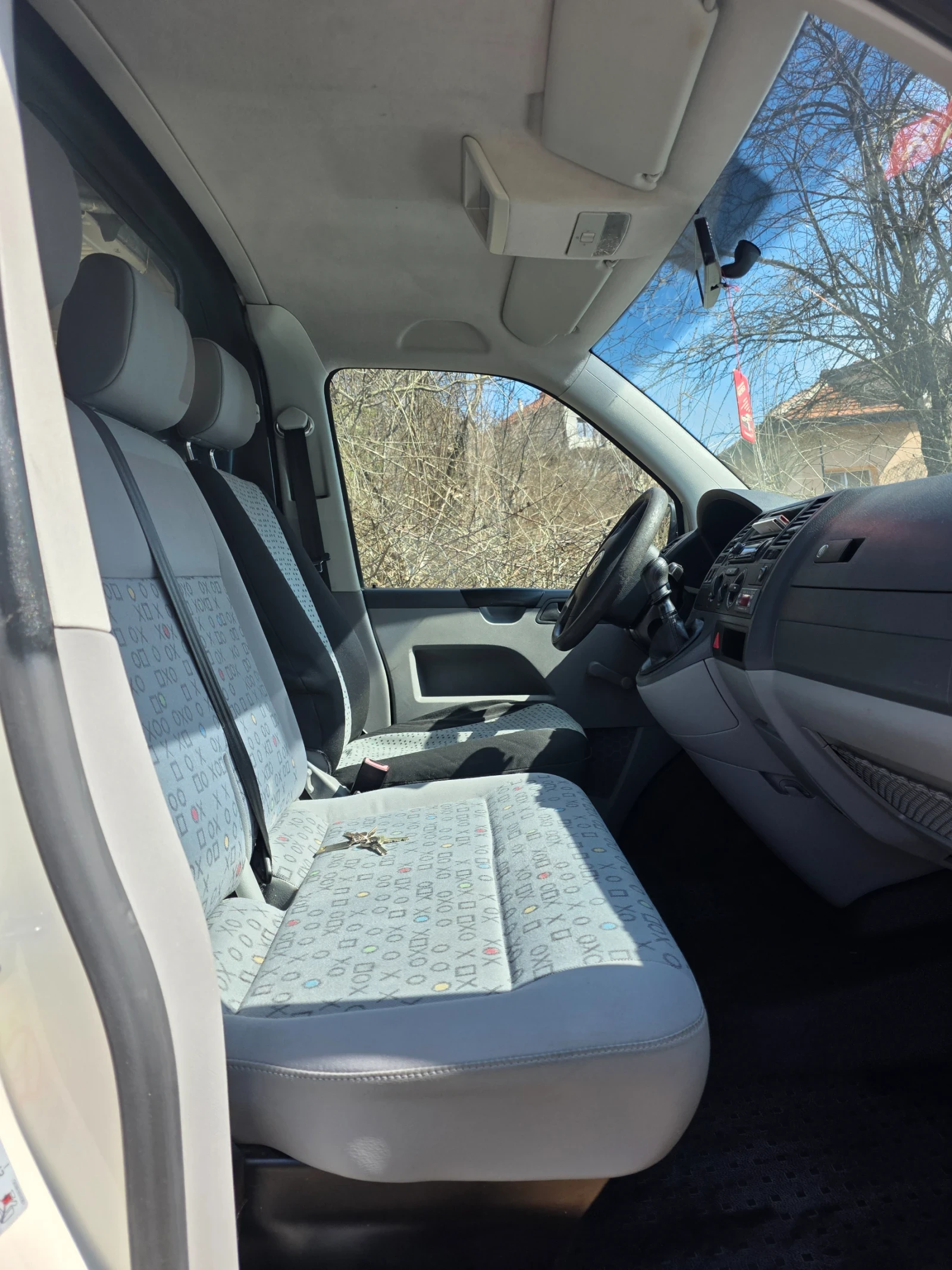 VW Transporter, снимка 12 - Бусове и автобуси - 55711477