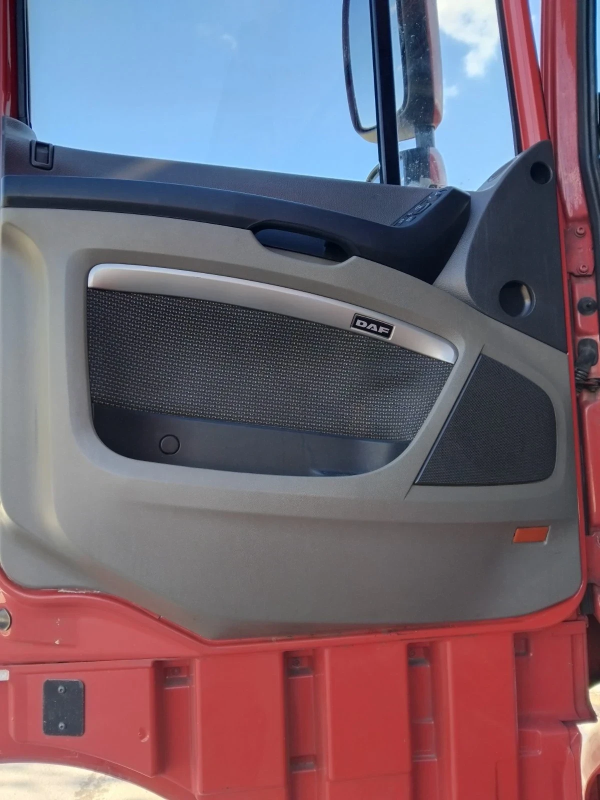 Daf XF 105 FT Нов внос от Швейцария!Интардер!Smart Tacho 2 - изображение 9