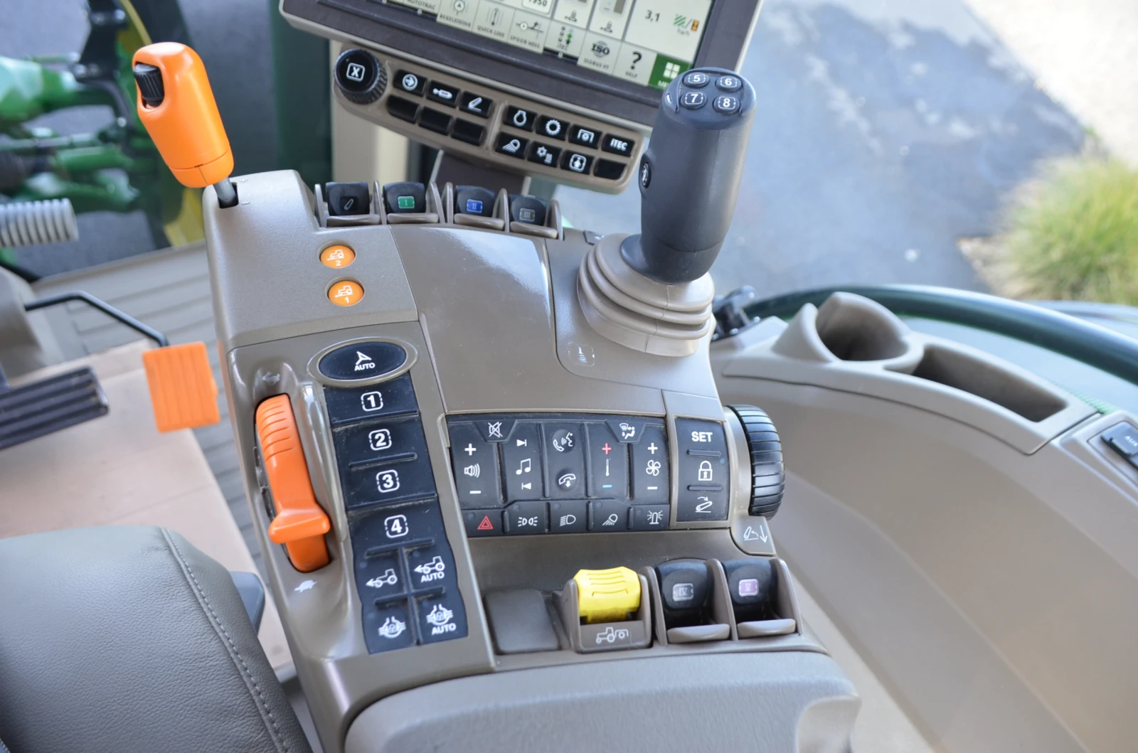 Трактор John Deere 8R410 E23, снимка 14 - Селскостопанска техника - 56465416