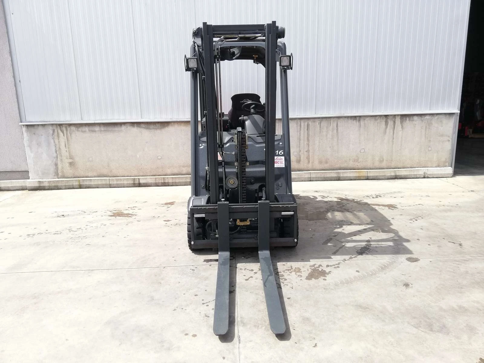 ������� Linde Volkswagen - ����� | Mobile.bg � ����������� 3