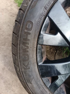 Гуми с джанти Kumho 205/50R17, снимка 2 - Гуми и джанти - 49606178