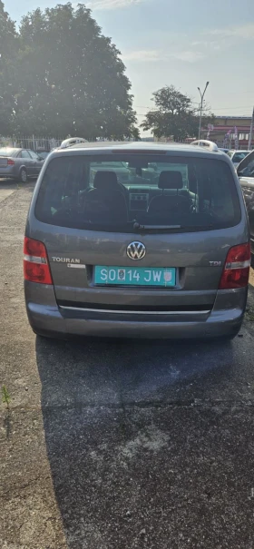 VW Touran 2.0, снимка 2