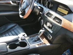 Mercedes-Benz C 300 AMG 4MATIC, снимка 16