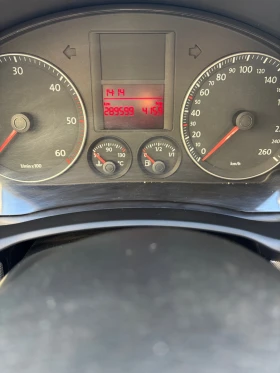 VW Golf - 2500 € / 4889.57 лв. - 68717850 8