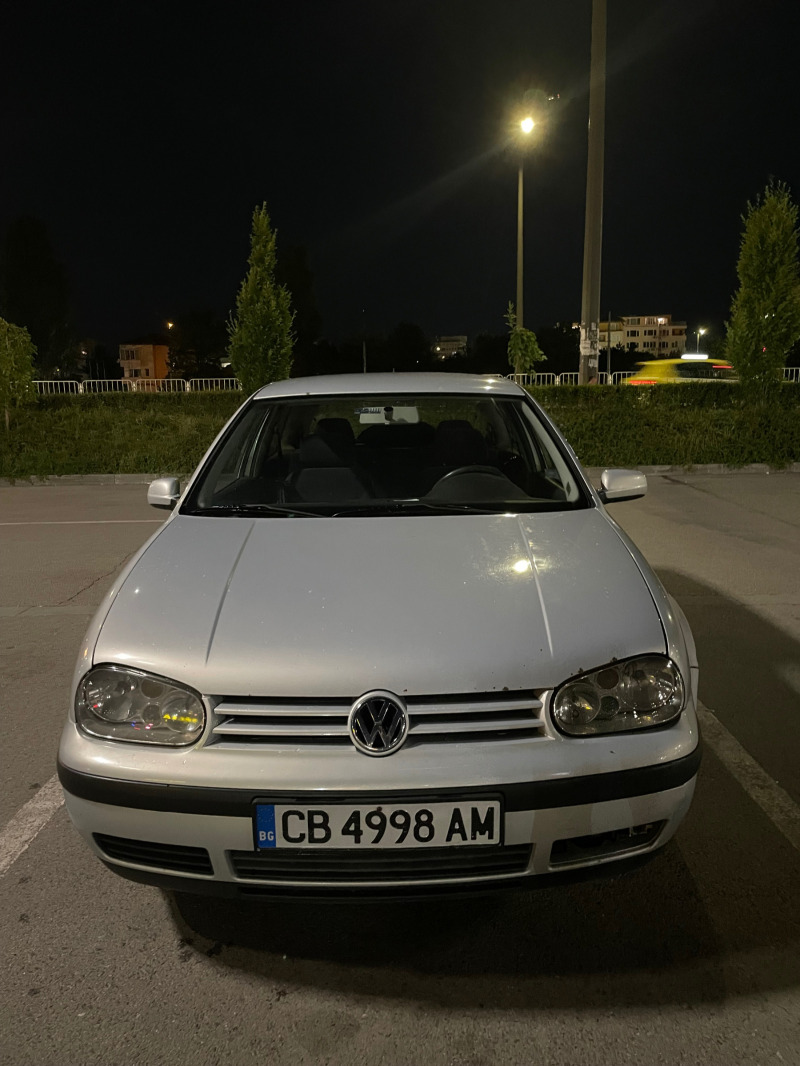 VW Golf, снимка 1 - Автомобили и джипове - 46263675