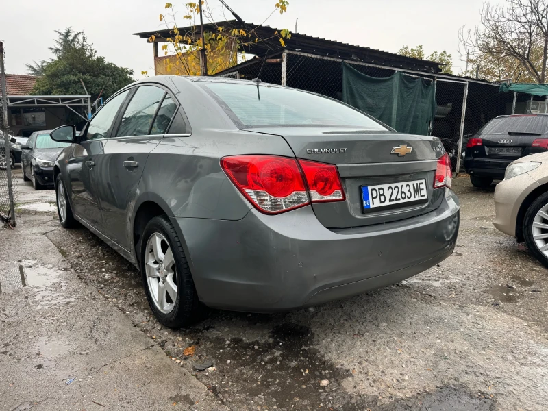 Chevrolet Cruze 1.6i KLIMATIK FACE 160000KM 2011G, снимка 6 - Автомобили и джипове - 52441739