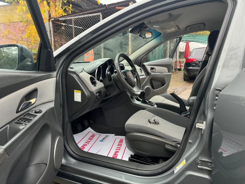 Chevrolet Cruze 1.6i KLIMATIK FACE 160000KM 2011G, снимка 10 - Автомобили и джипове - 52441739