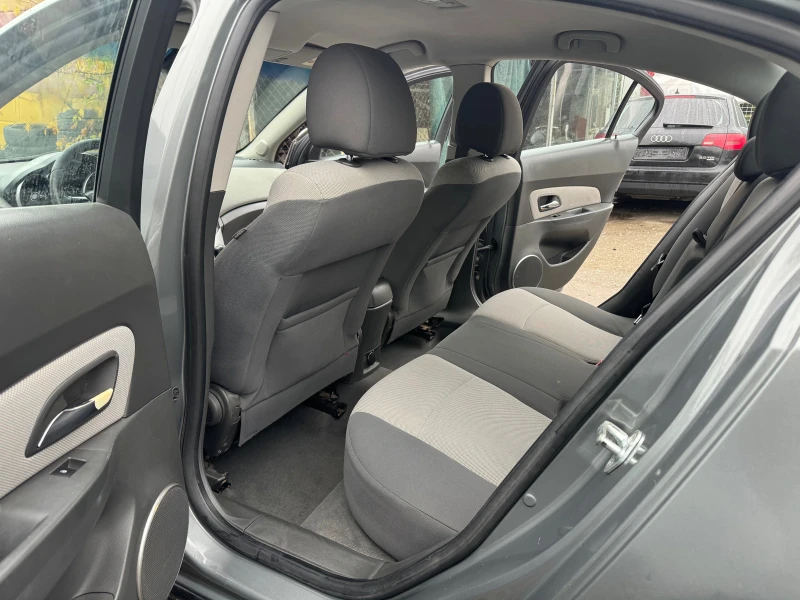 Chevrolet Cruze 1.6i KLIMATIK FACE 160000KM 2011G, снимка 17 - Автомобили и джипове - 52441739