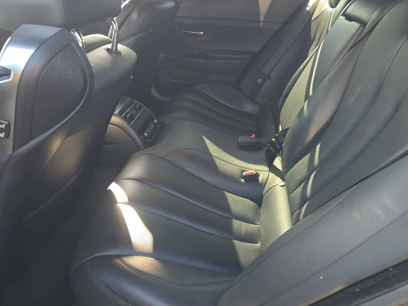 BMW 740 M* SPORT* ДИГИТАЛНО* ТАБЛО* HARMON* KARDON* ДИСТРО, снимка 12 - Автомобили и джипове - 52639998