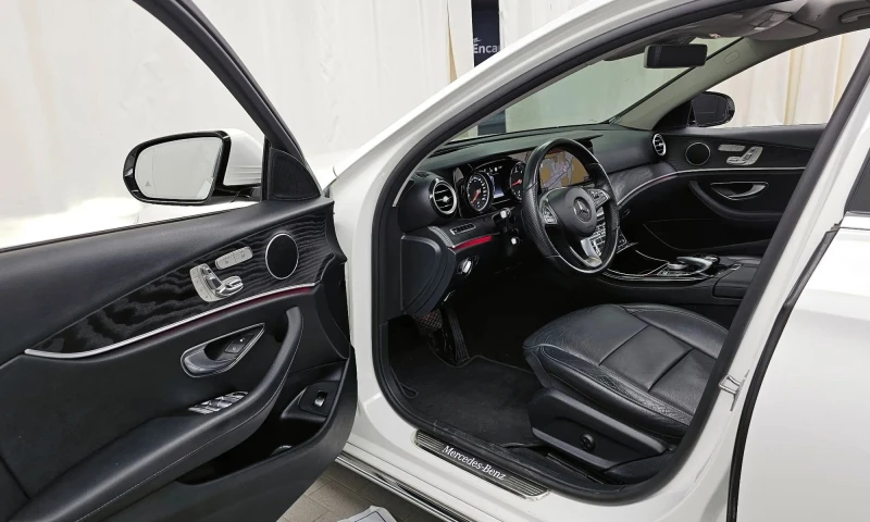 Mercedes-Benz E 220 E-Class W213 E220D Avantgarde , снимка 8 - Автомобили и джипове - 53007815