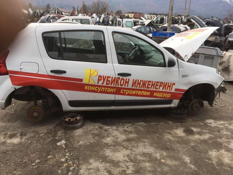 Dacia Sandero, снимка 3 - Автомобили и джипове - 35338184