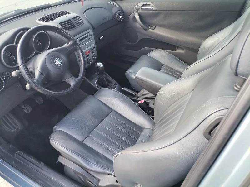 Alfa Romeo 147, снимка 10 - Автомобили и джипове - 36967600