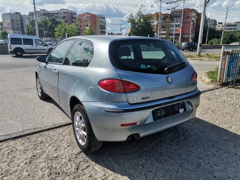 Alfa Romeo 147, снимка 4 - Автомобили и джипове - 36967600