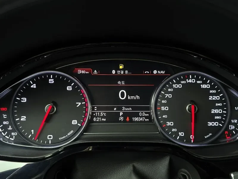 Audi A8 3.0 TFSI Quattro, снимка 8 - Автомобили и джипове - 54189082