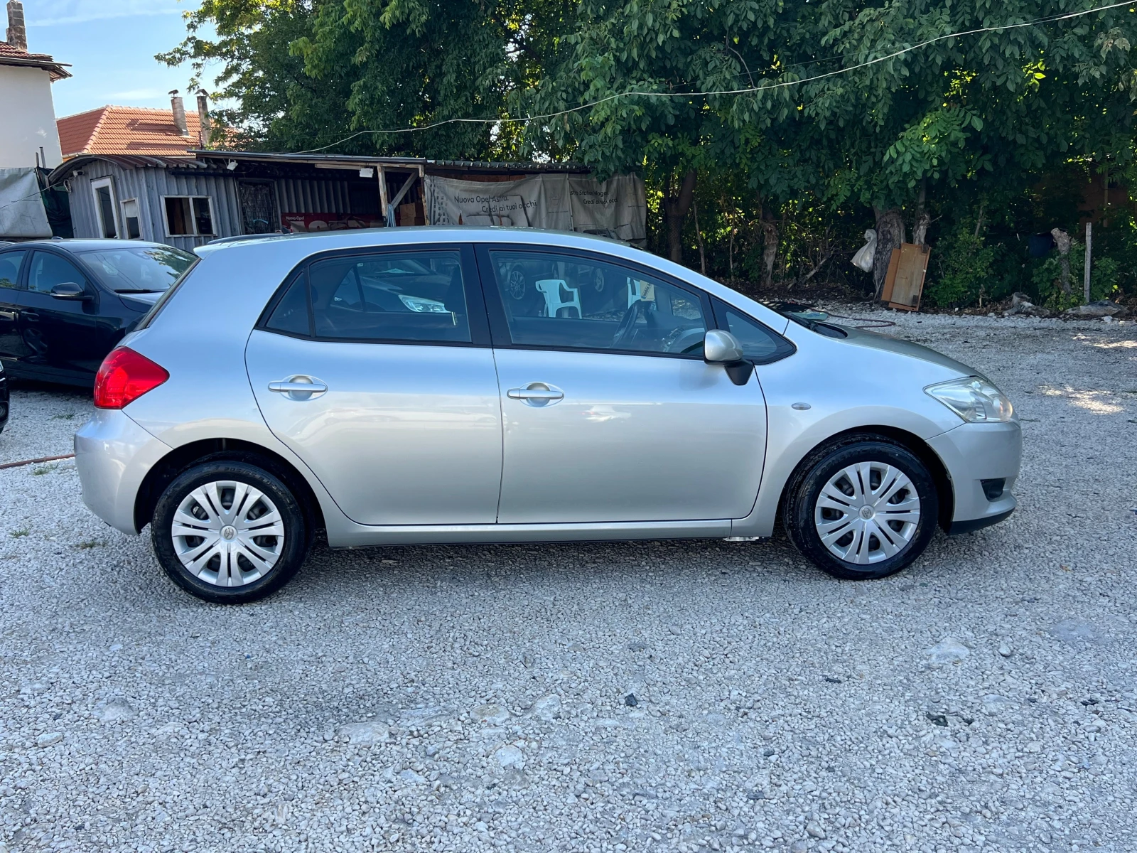 Toyota Auris 1.4 D-4D АВТОМАТИК - изображение 6