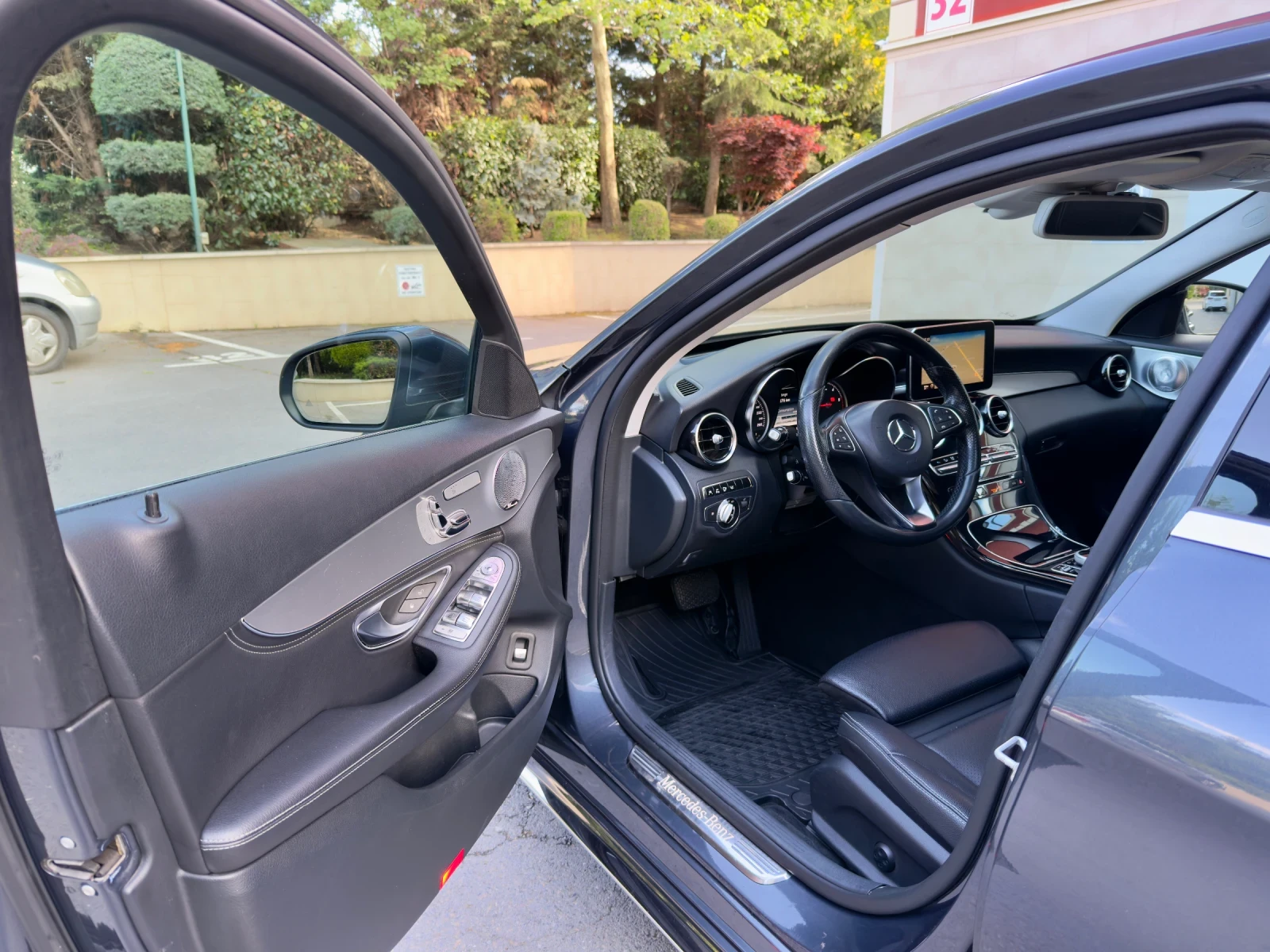 Mercedes-Benz C 220 63AMG* INTELLIGENT* LIGHT* FULL* BURMESTER* ЛИЗИНГ - изображение 9