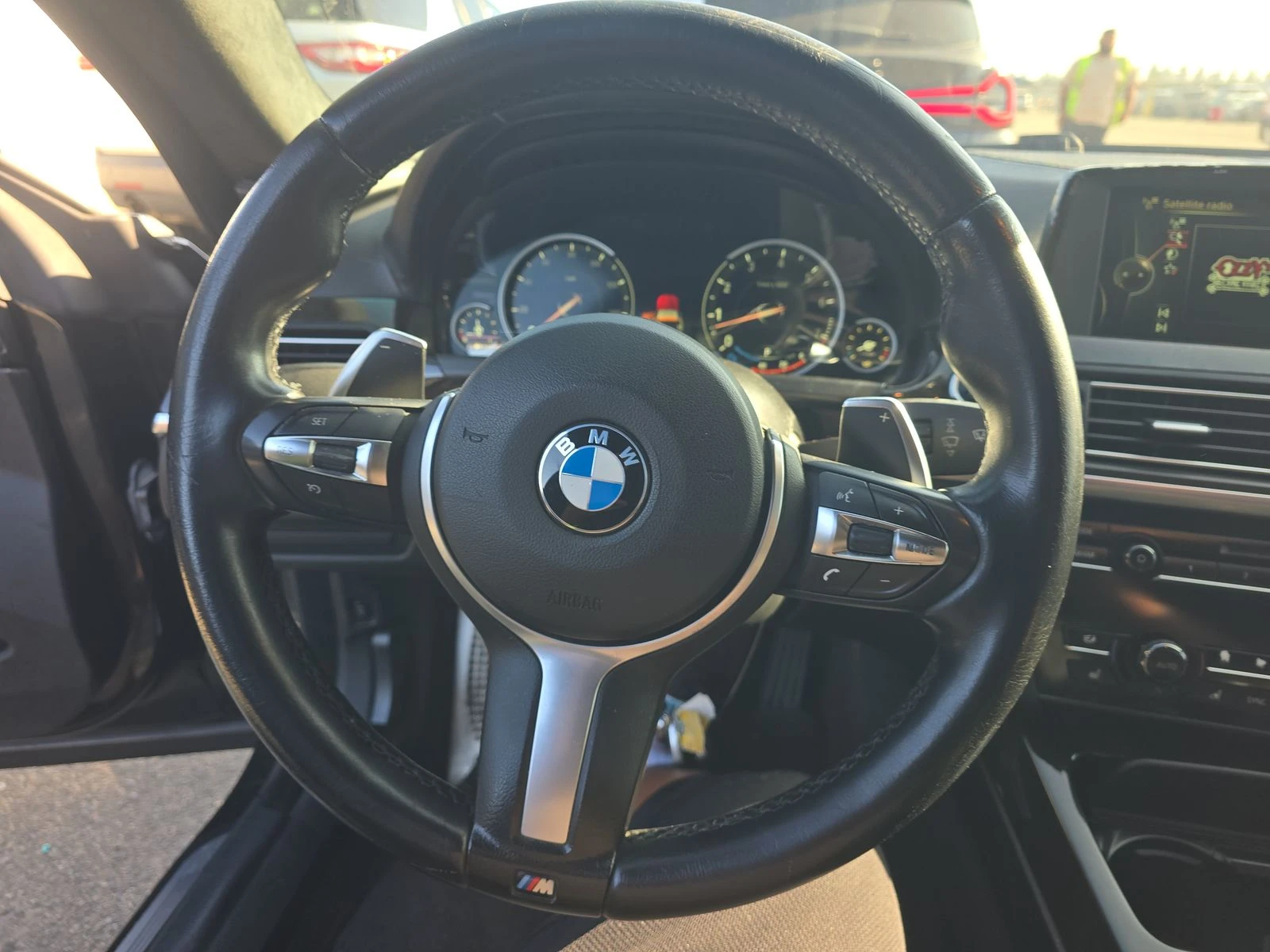 BMW 740 M* SPORT* ДИГИТАЛНО* ТАБЛО* HARMON* KARDON* ДИСТРО - изображение 8