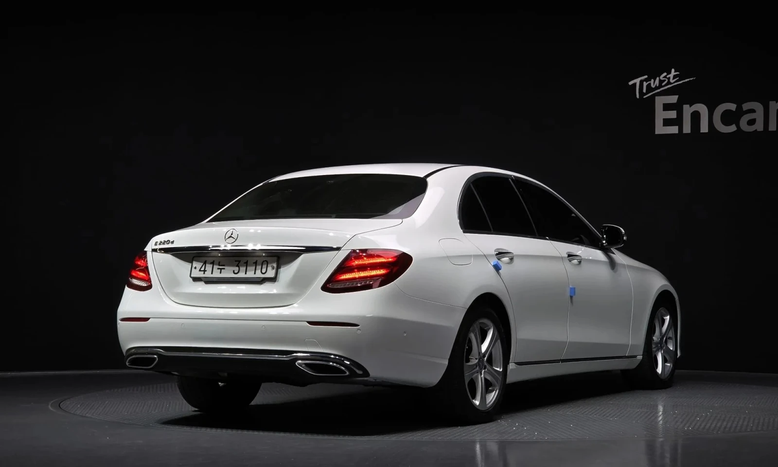 Mercedes-Benz E 220 E-Class W213 E220D Avantgarde  - изображение 2