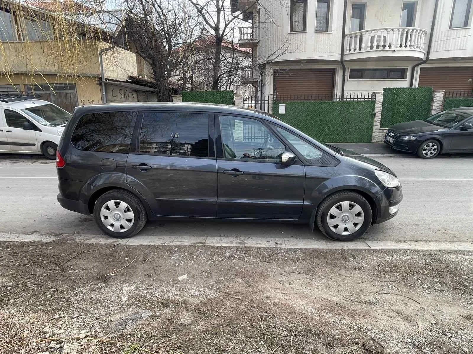 Ford Galaxy 2.0 TDCI, снимка 13 - Автомобили и джипове - 53802158