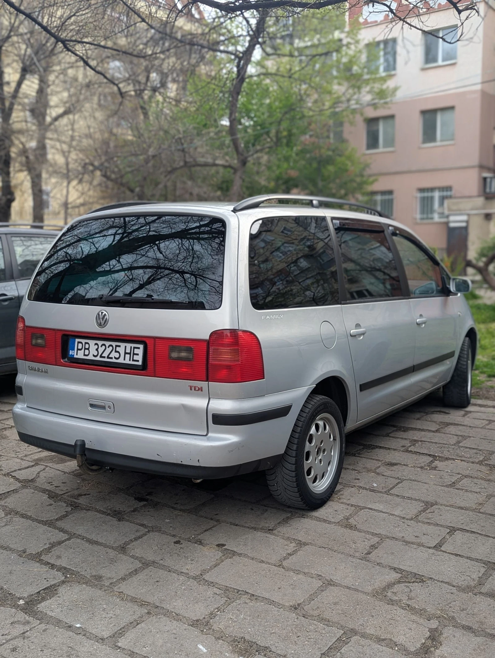 VW Sharan 1.9 TDI 131к.с., снимка 4 - Автомобили и джипове - 54188593