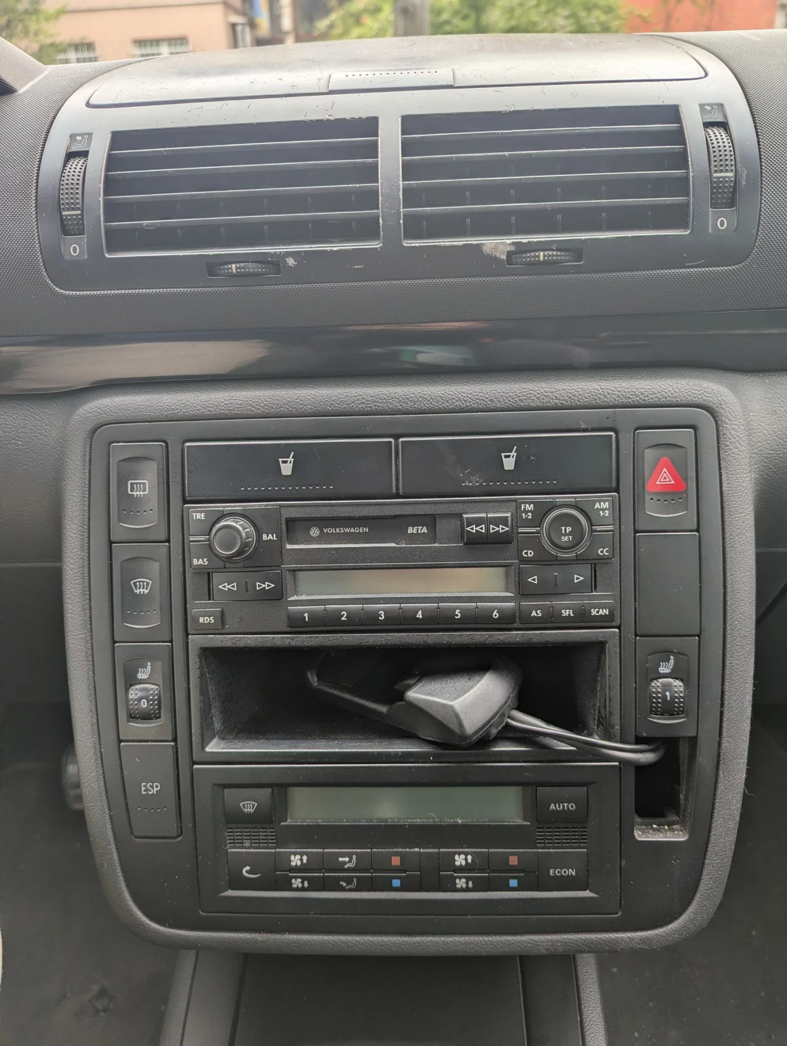 VW Sharan 1.9 TDI 131к.с., снимка 5 - Автомобили и джипове - 54188593