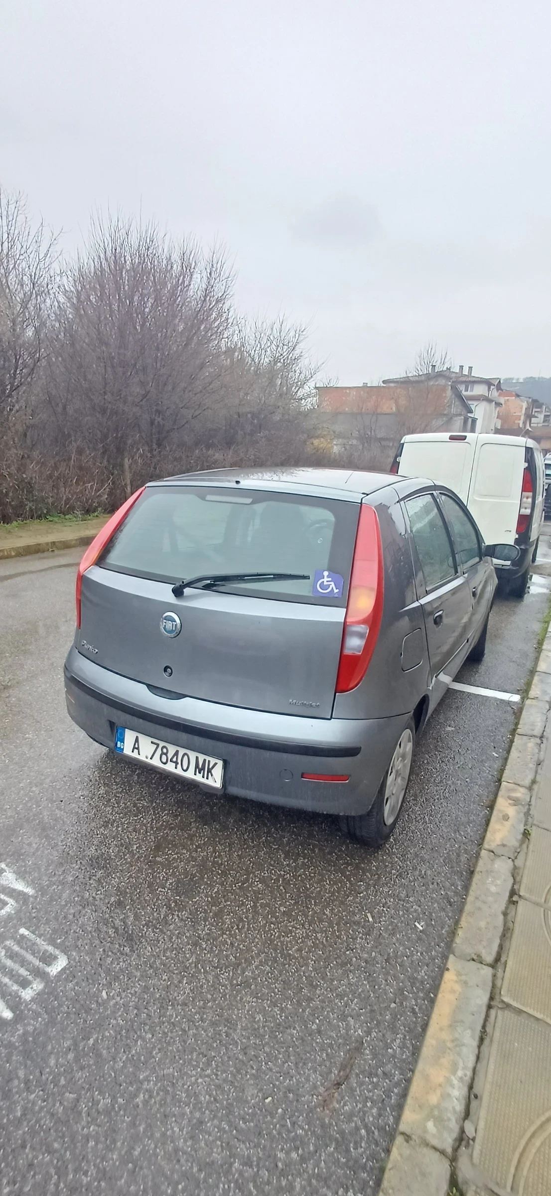 Fiat Punto 1.3 multijet, снимка 2 - Автомобили и джипове - 54278489