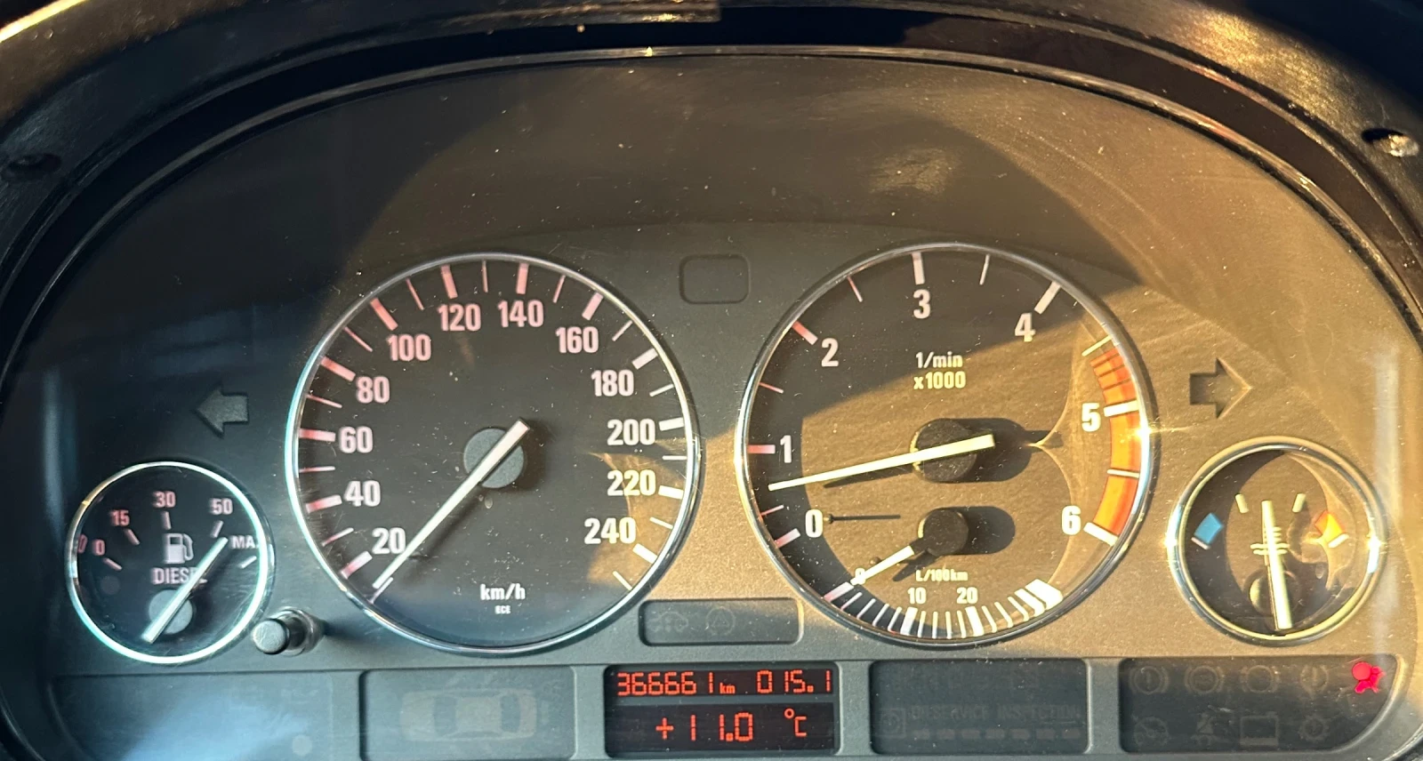 BMW 525, снимка 13 - Автомобили и джипове - 54314281