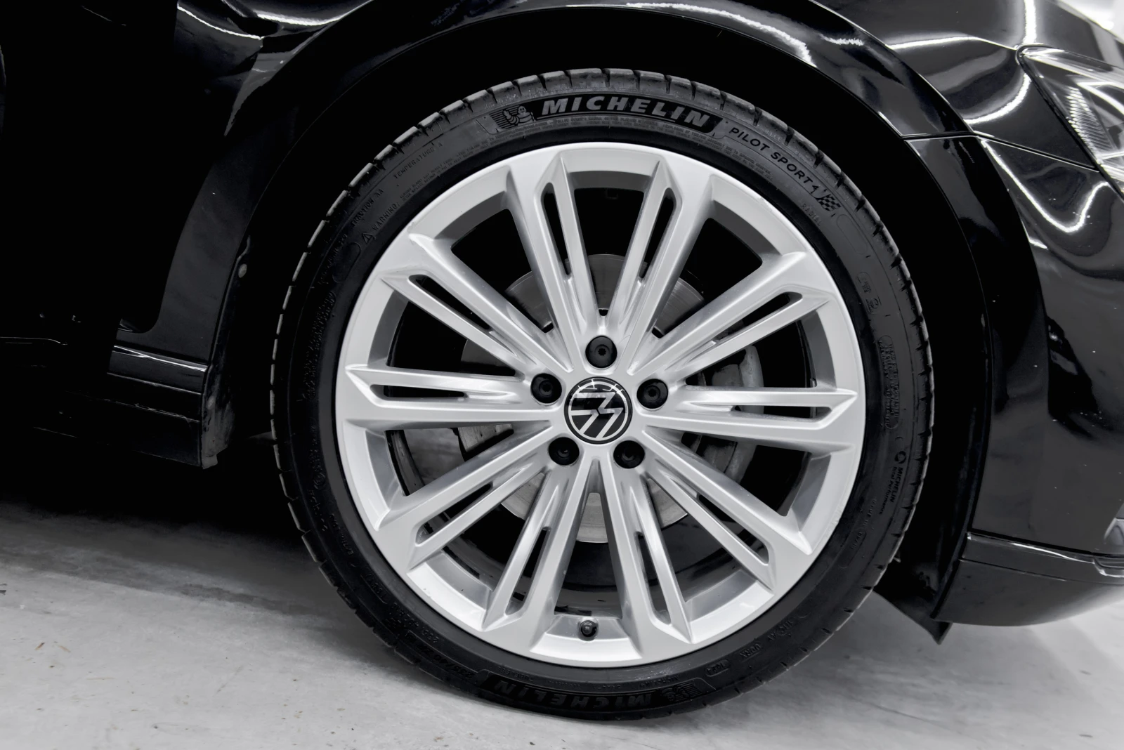 VW Passat 2.0TDI* 2021* DSG* Distronic* , снимка 10 - Автомобили и джипове - 54360377