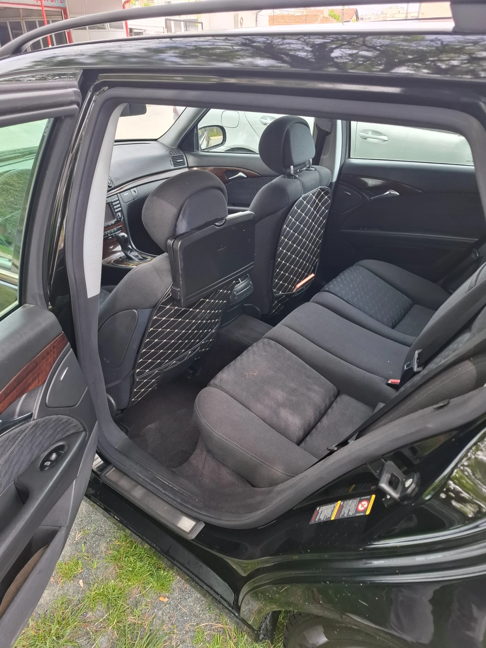 Mercedes-Benz E 280, снимка 6 - Автомобили и джипове - 54483997