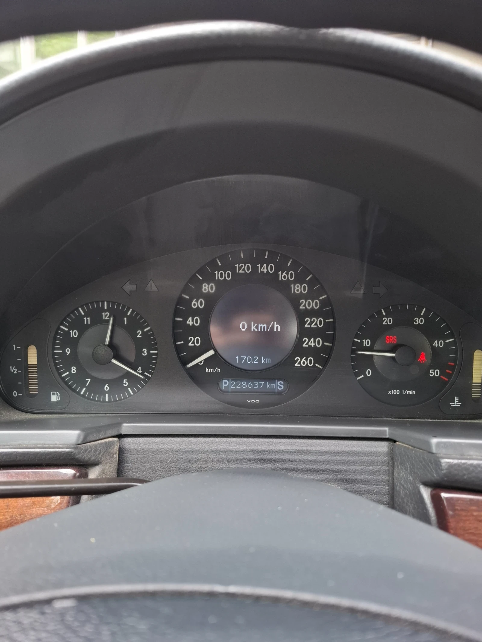 Mercedes-Benz E 280, снимка 10 - Автомобили и джипове - 54483997