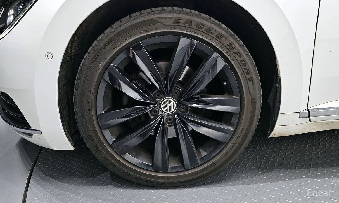 VW Arteon, снимка 5 - Автомобили и джипове - 54619041
