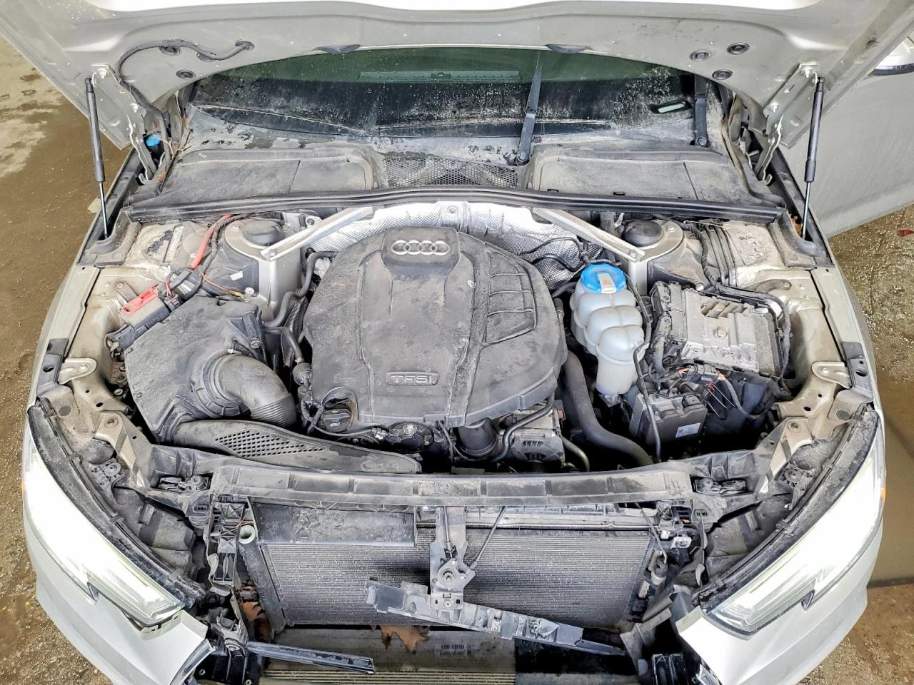 Audi A4 2.0l Premium Plus, снимка 11 - Автомобили и джипове - 54705929